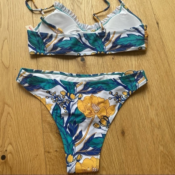 NEW ROMWE Floral  Bikini Swimsuit - M - Picture 8 of 13
